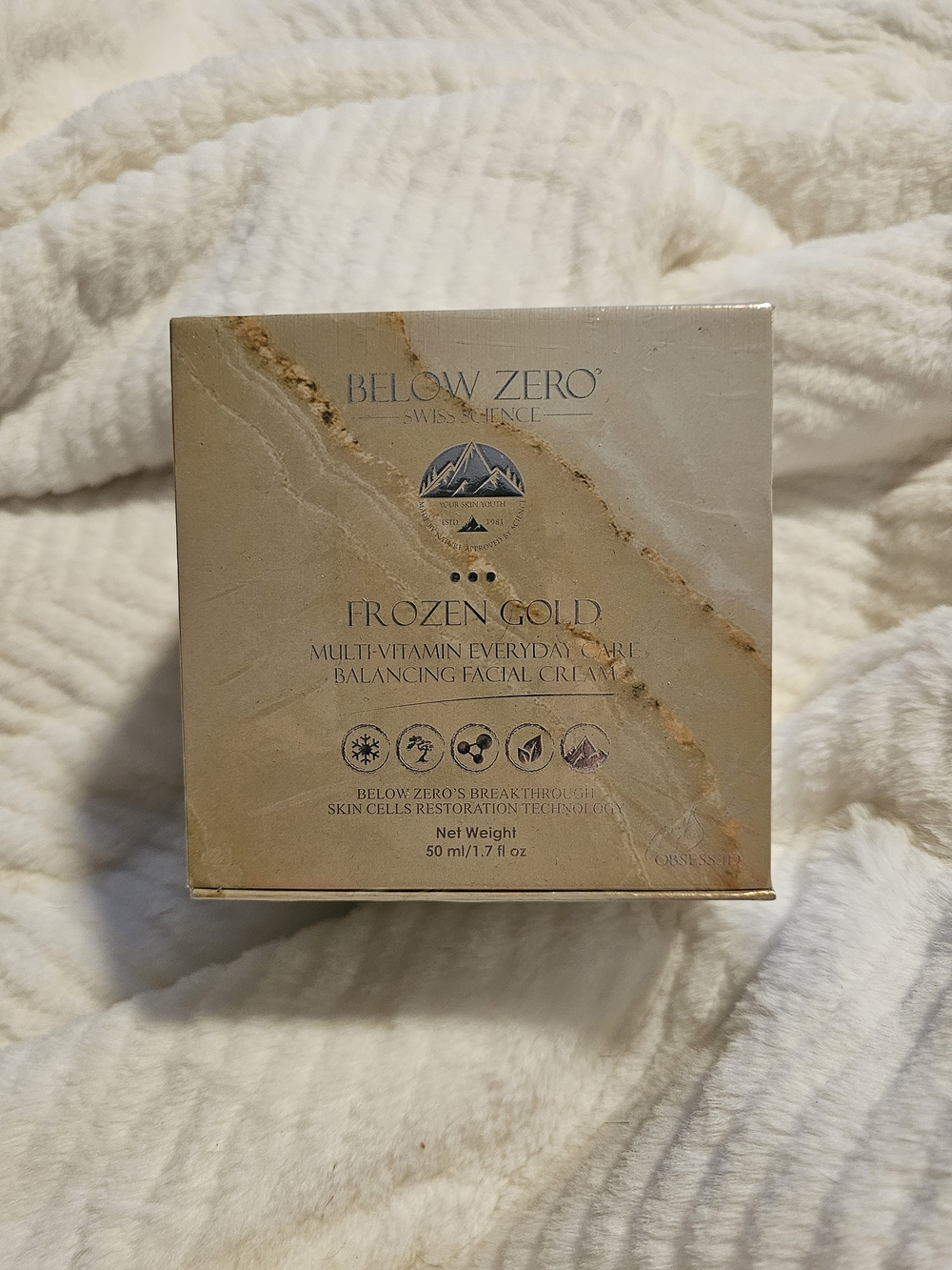 Below Zero Frozen Gold Multi-Vitamin Everyday Care Balancing Facial Cream